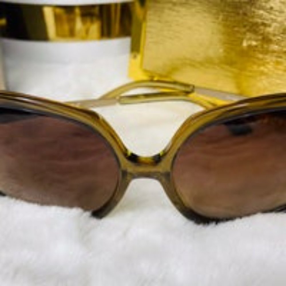 Tory Burch Sunglasses - Picture 7 of 10